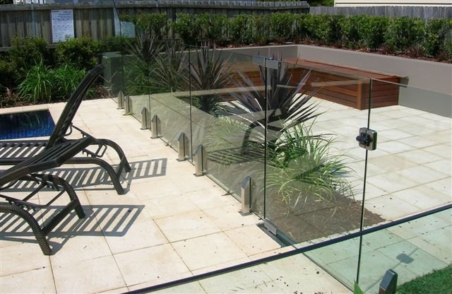 pool fencing