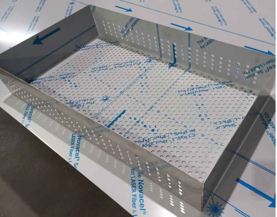 Perforated 316 stainless sheetmetal manufacturing Perforated 316 stainless steel sheet metal frame manufacturing